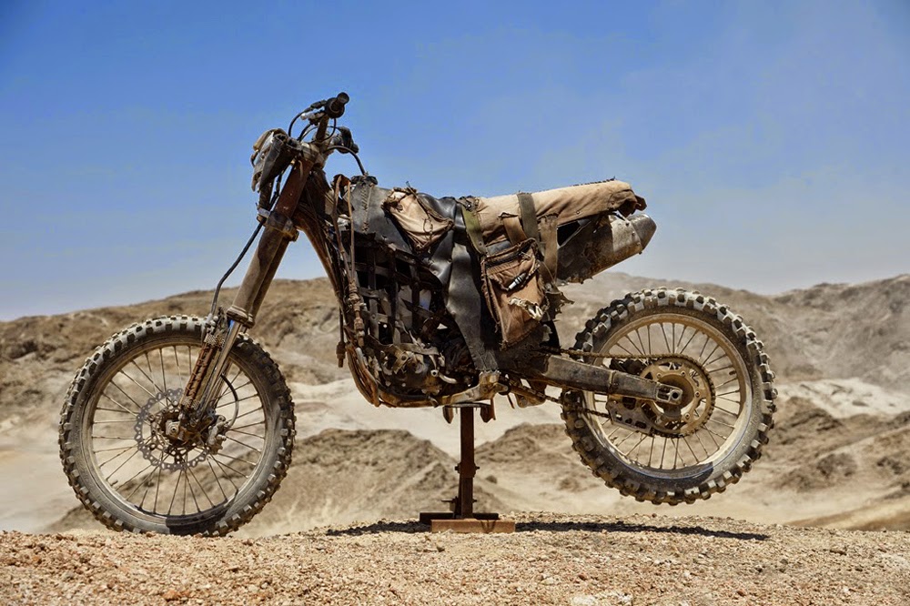 Fury-Road-Motorcycle-13