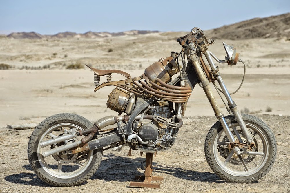Fury-Road-Motorcycle-8