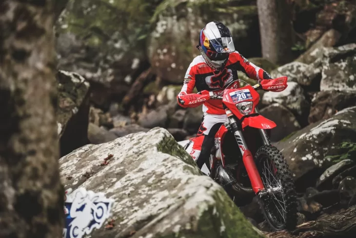 Michael Walkner Gasgas Factory Racing Zonaenduro Shoulder Injury Forces Taddy Blazusiak Out Of Red Bull Tko!