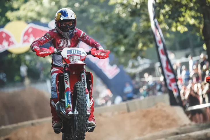 Taddy Blazusiak Gasgas Factory Racing Zonaenduro 1 Shoulder Injury Forces Taddy Blazusiak Out Of Red Bull Tko!