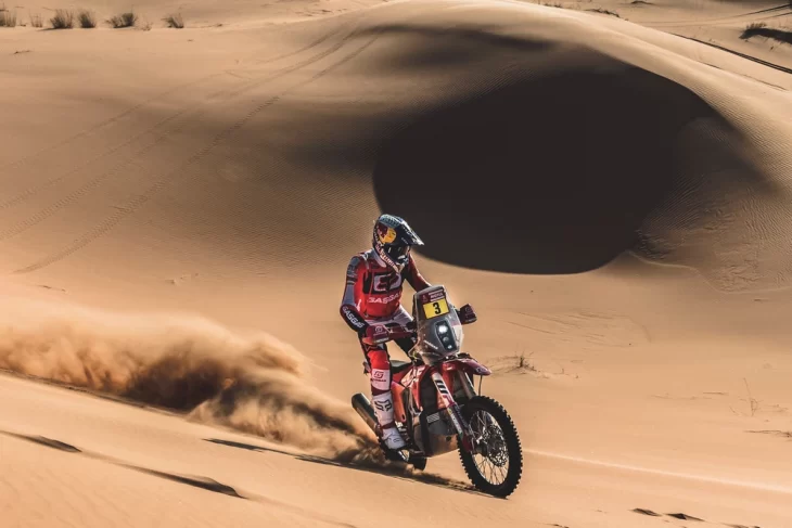 Sam Sunderland Gasgas Factory Racing 2 Zonaenduro Video. Daniel Sanders Out Of 2022 Dakar Rally With Injured Left Arm Following Stage Seven Crash