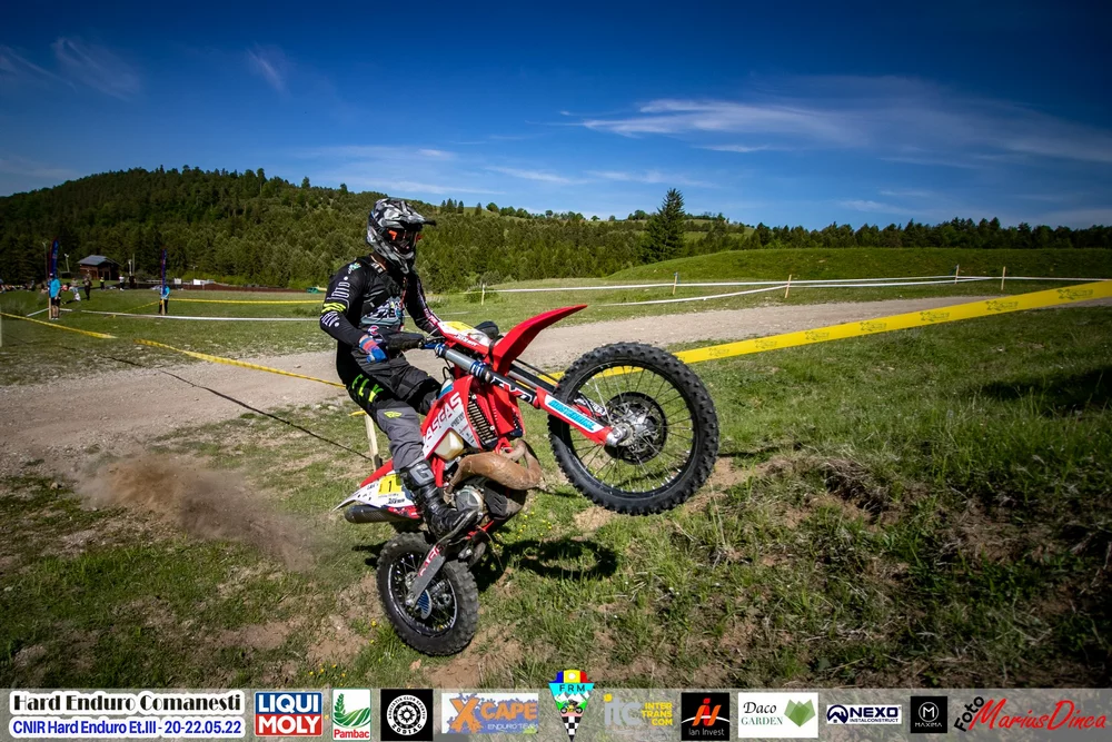 Jozsa Norbert Levente castiga X-Cape Bacau! Raul Patrau si Varga Zsolt pe podium!