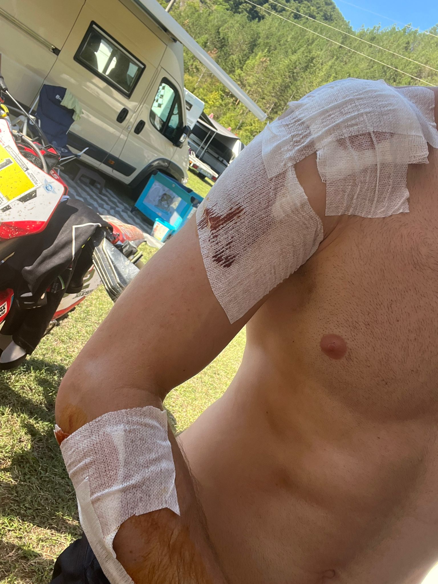Jozsa Norbert Crash At Hard Enduro Poiana Rusca Maciej Loboz Wins Hard Enduro Poiana Rusca Prologue, Jozsa Norbert 2Nd! Marsalek Richard Impressive In Vet Class!