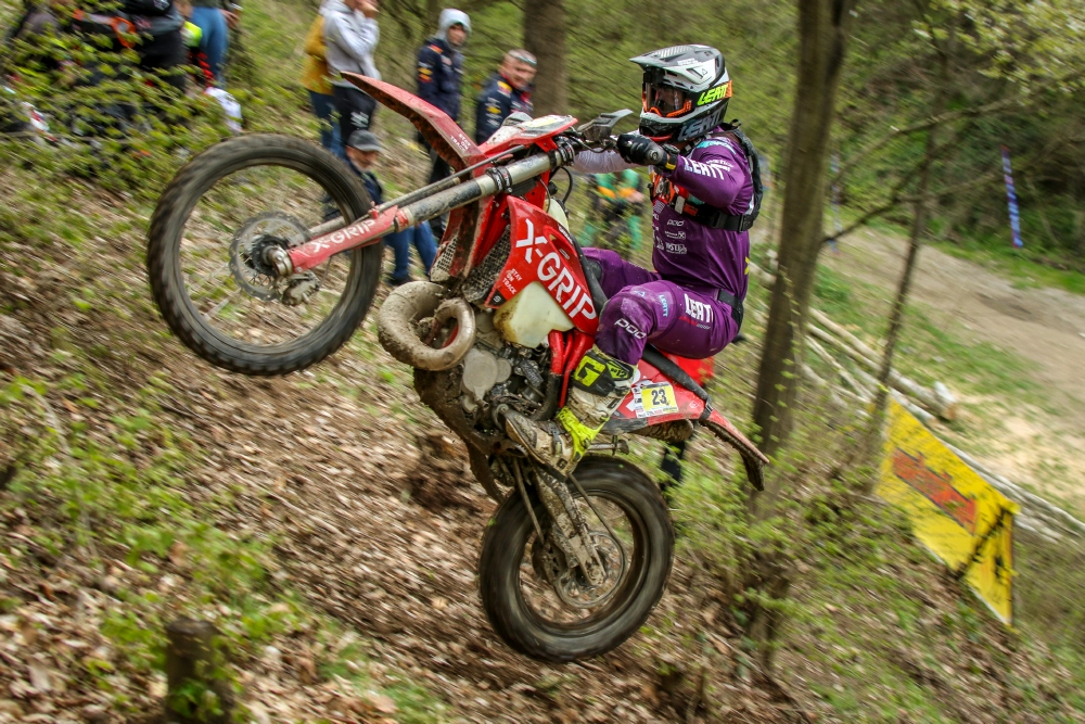 1Arsenal Prologue 23 Zonaenduro Teodor Kabakchiev Got The 1St Day Win At Hard Enduro Arsenal. Seconds Behind Are Jozsa Norbert And David Cyprian.