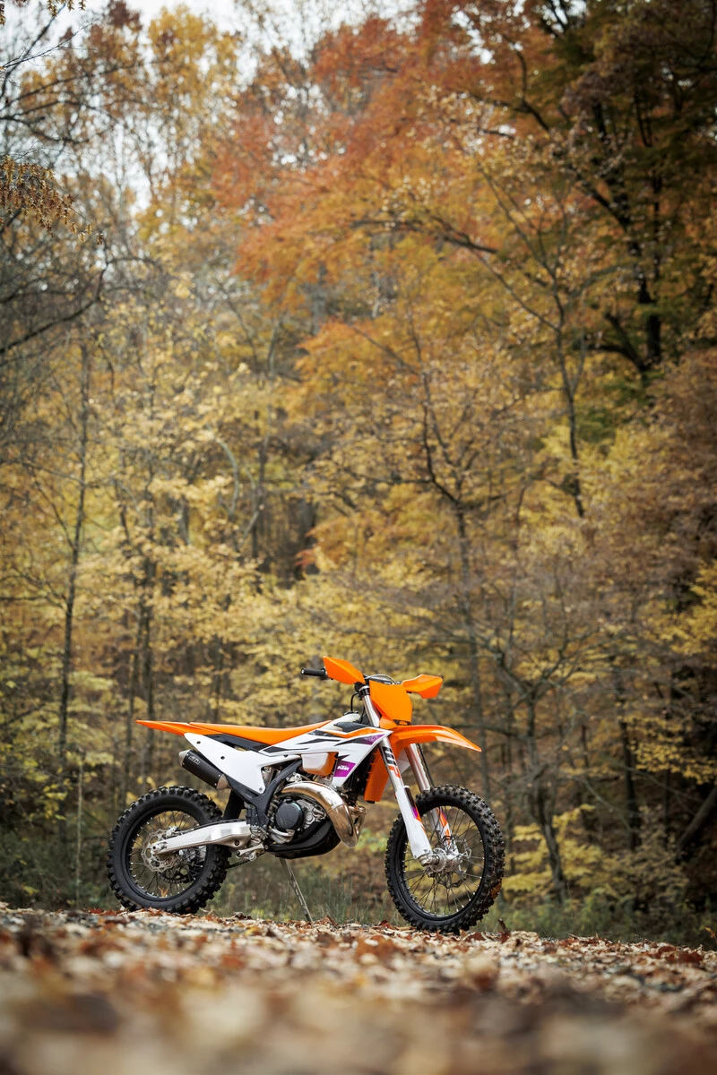 505697 My24 Ktm 300 Xc Static Zonaenduro Video. 2024 Ktm Xc Cross-Country Models. What'S New?