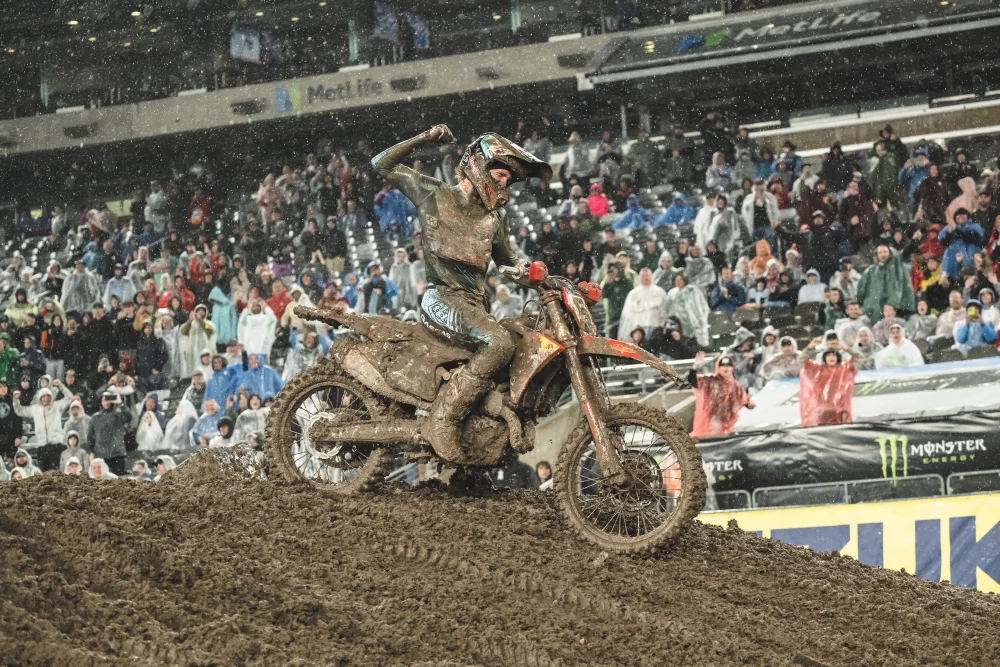 Justin Barcia – Troy Lee Designs Red Bull GASGAS Factory Racing Team – East Rutherford 2 zonaenduro BARCIA MASTERS THE MUD IN EAST RUTHERFORD SUPERCROSS