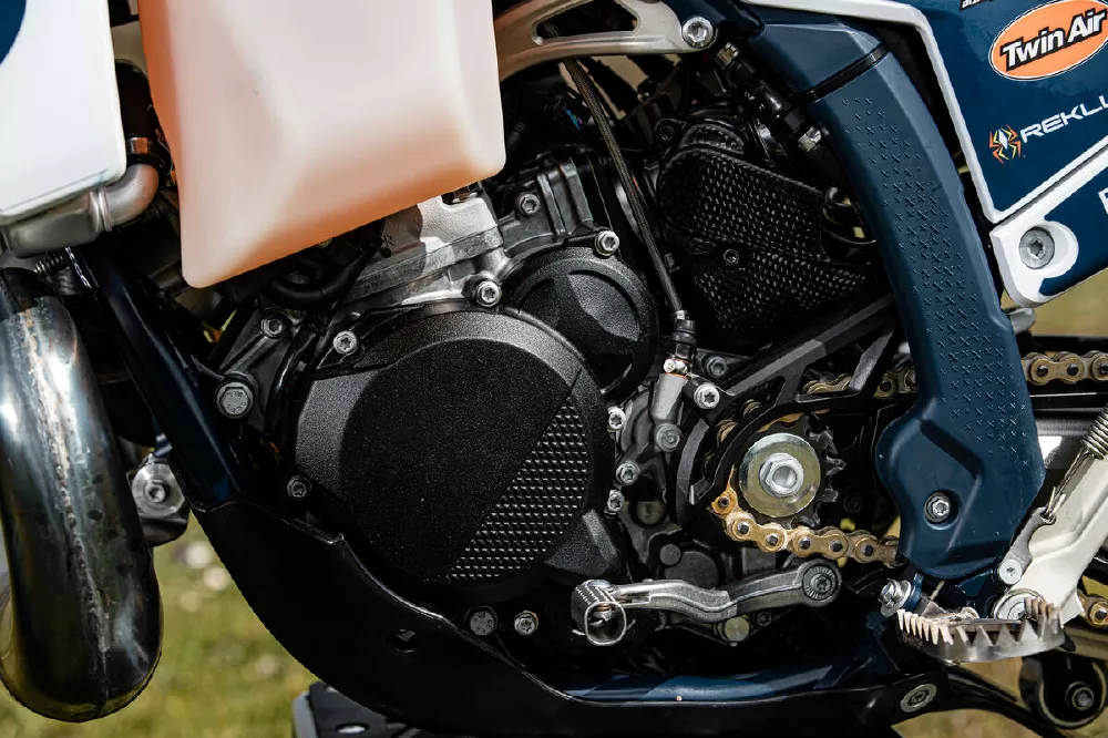 133726 Billy Bolt Husqvarna Factory Racing 2023 0388 Zonaenduro Husqvarna Te300 2024 Video. 2024 Husqvarna Te300? Billy Bolt'S Husqvarna Factory Bike For 2023 Hard Enduro Season