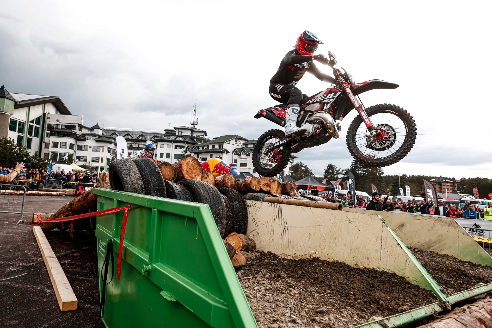 Alfredo Gomez Hard Enduro Serbia Rieju Factory Billy Bolt Wins The Xross Prologue And Alfredo Gomez Gets The 1St Podium For Rieju In Hewc!