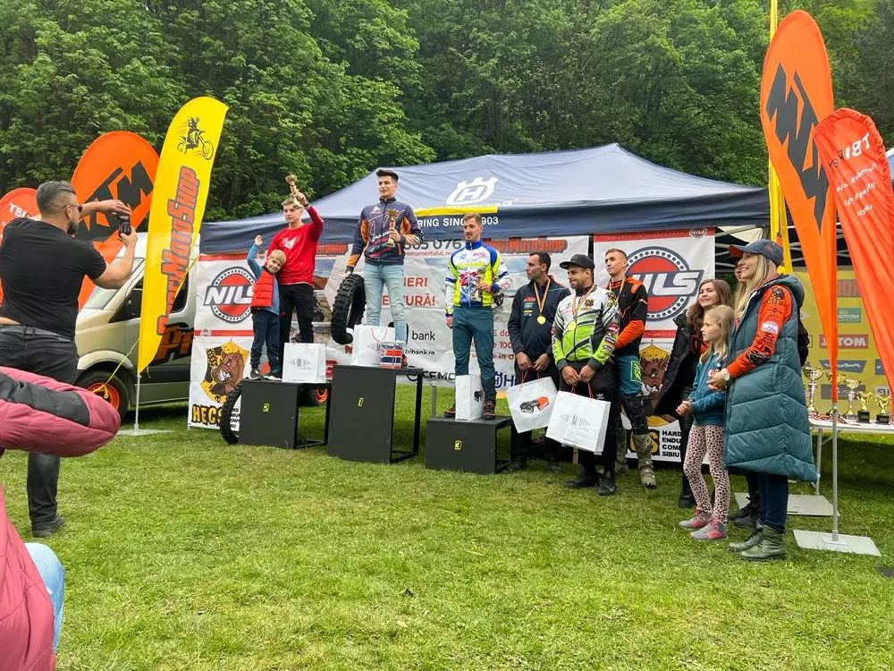 Podium Clasa Expert Hecs 2023 Zonaenduro Varga Zsolt Castiga Hecs Xtreme 2023! Claudiu Bozesan Si Ciprian Furtuna Pe Podiumul Clasei Pro!