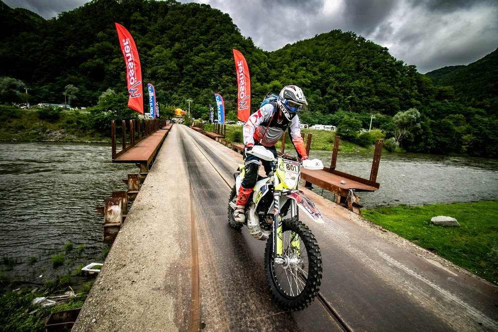 OR 3 Out the start accross the Olt River Arik Yakir ISR PR zonaenduro Mani Lettenbichler held his lead out on the tracks but Teo Kabakchiev scored the fastest time.