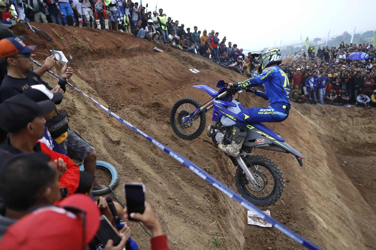 Hiu Selatan Hard Enduro Hill Climb Teodor Kabakchiev Zona Enduro Teodor Kabakchiev won the Hiu Selatan Hard Enduro Race in Indonesia