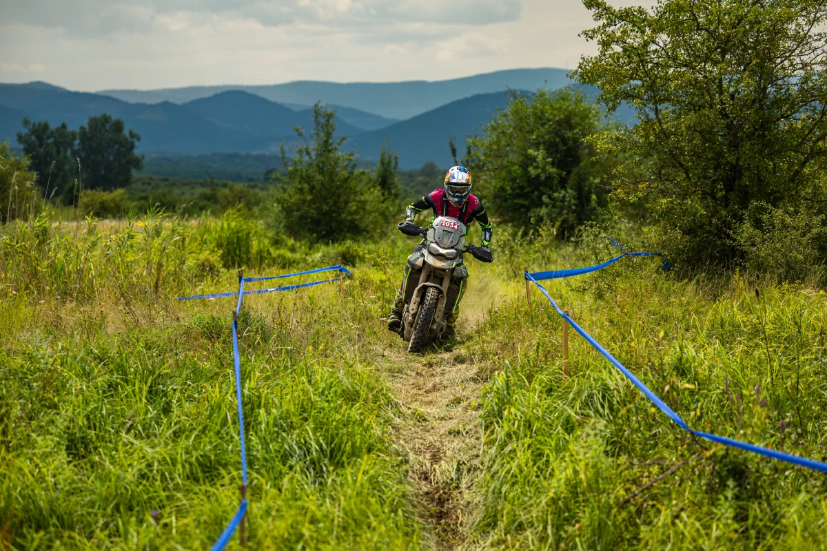 Jonny Walker Romaniacs 2025 Zona Enduro VIDEO. Bolt wins DAY3. Kabakchiev injured. Mani's keeping the flawless ride! Red Bull Romaniacs