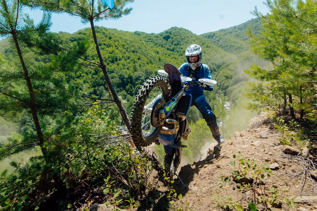 Teodor Kabakchiev day 1 gold Red Bull Romaniacs ZonaEnduro VIDEO. Hardest Day at Red Bull Romaniacs 2025?