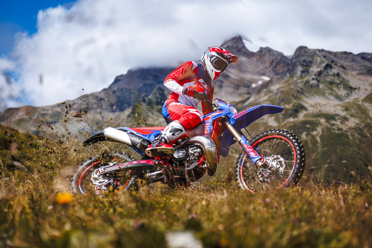 RR Race 300 2T Zona Enduro Beta 2026 Models. The new Bikes came earlier!