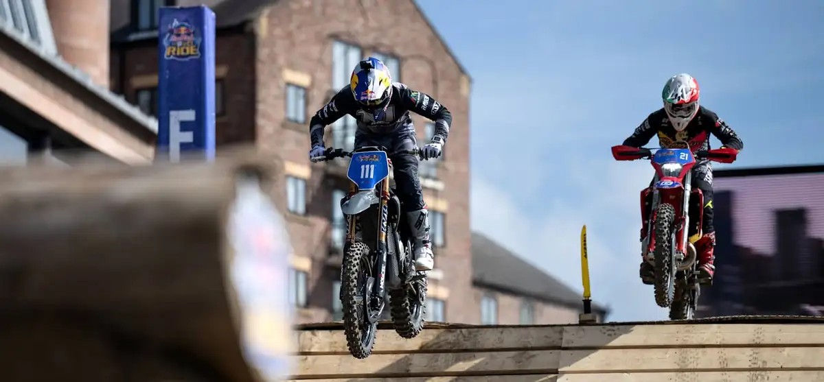 taddy blazusiak vs diogo viera red bull tyne ride 2024 ZonaEnduro Red Bull Tyne Ride Returns to Newcastle Quayside – August 30, 2025