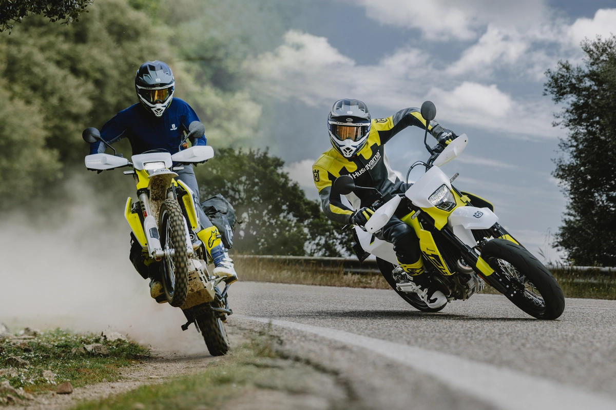 701 Enduro 2026 and 701 Supermoto 2026 ZonaEnduro Husqvarna 701 Enduro & Supermoto 2026 – Bigger Punch, Smarter Tech, Same Single-Cylinder Madness