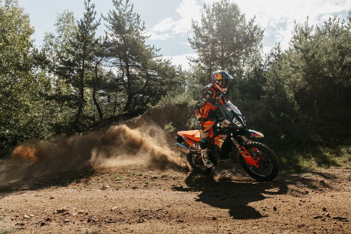 2026 Ktm 890 Adventure R Rally 1 Zonaenduro 2026 Ktm 890 Adventure R Rally – Dakar Dna, No Compromises
