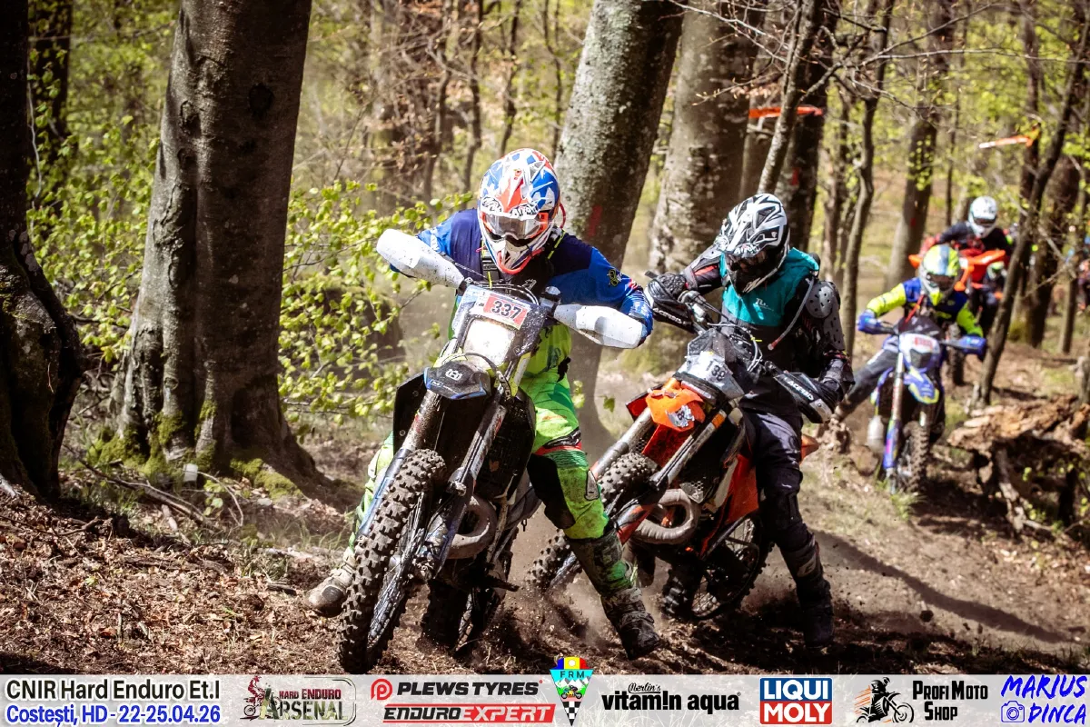 Arsenal Hard Enduro Foto Frm Close Racing Zona Enduro Arsenal Heads Into The Final Day With Key Fights Still Open. Ott 2Min Behind Jozsa.