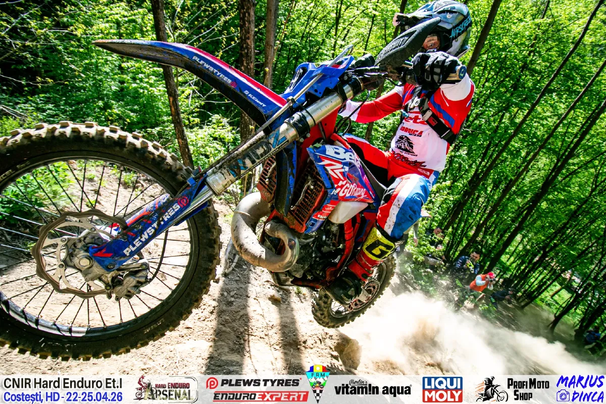 Arsenal Hard Enduro Foto Frm Ifj Ott Kornel Zona Enduro Arsenal Heads Into The Final Day With Key Fights Still Open. Ott 2Min Behind Jozsa.