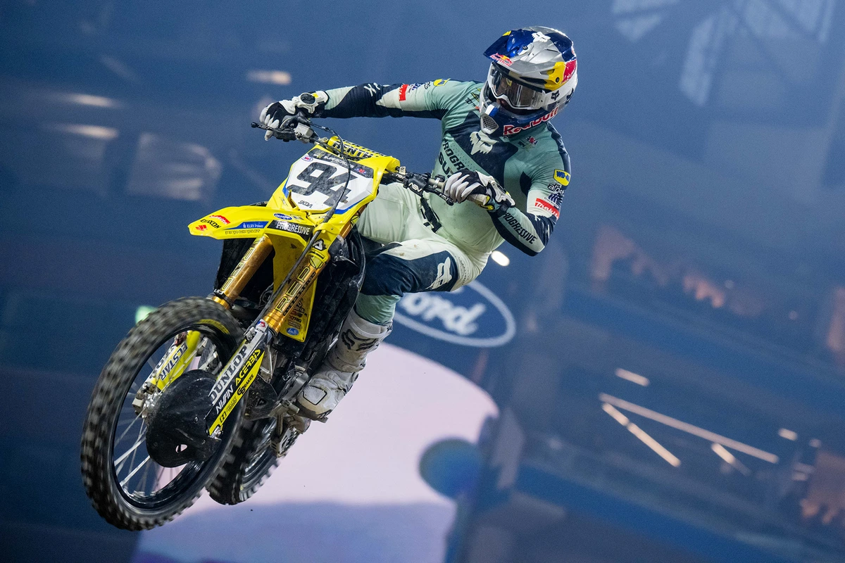 Roczen Web Zonaenduro Roczen’s Title Charge Heats Up As Prado Impresses And Tomac Holds Firm