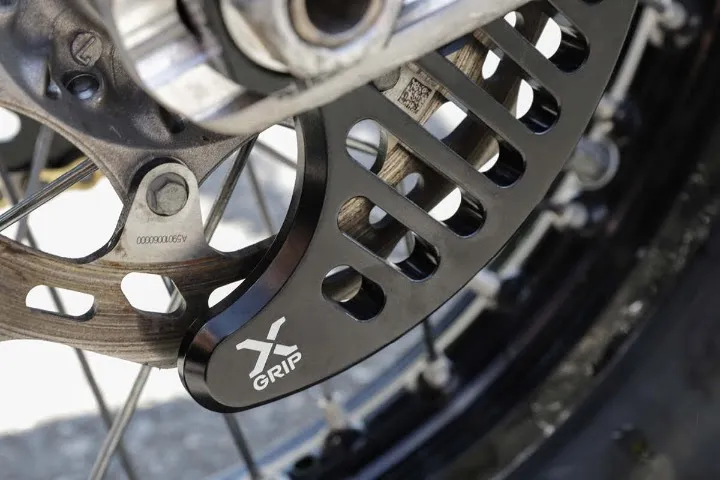 X Grip Dirtbike Protections Zona Enduro X-Grip Launches An Cnc Brake Disc Guard For Maximum Rear Disc Protection