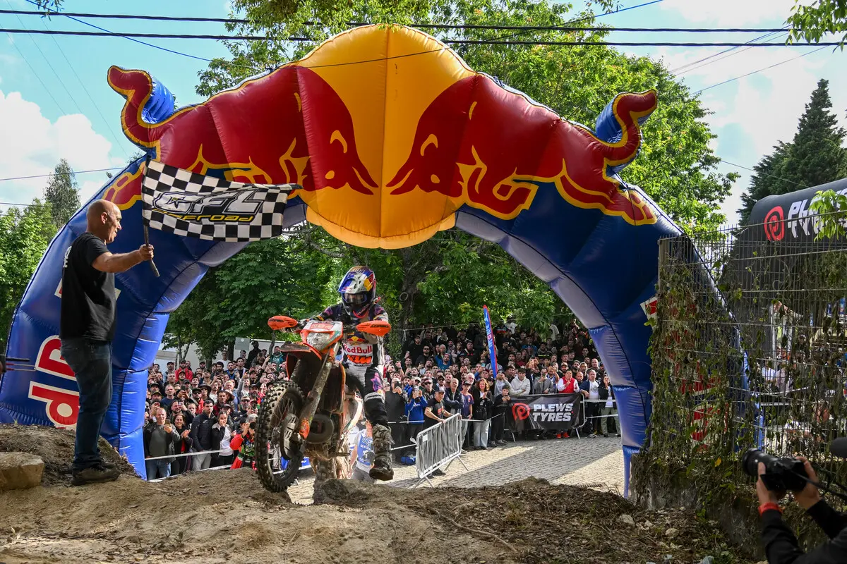 750059 Manuel Lettenbichler Hewc 2026 Rnd2 00041 Rnd. 2 Extreme Xl Lagares 1 3 May 2026 Zona Enduro Lettenbichler Sweeps Extreme Xl Lagares And Takes The Hard Enduro Championship Lead