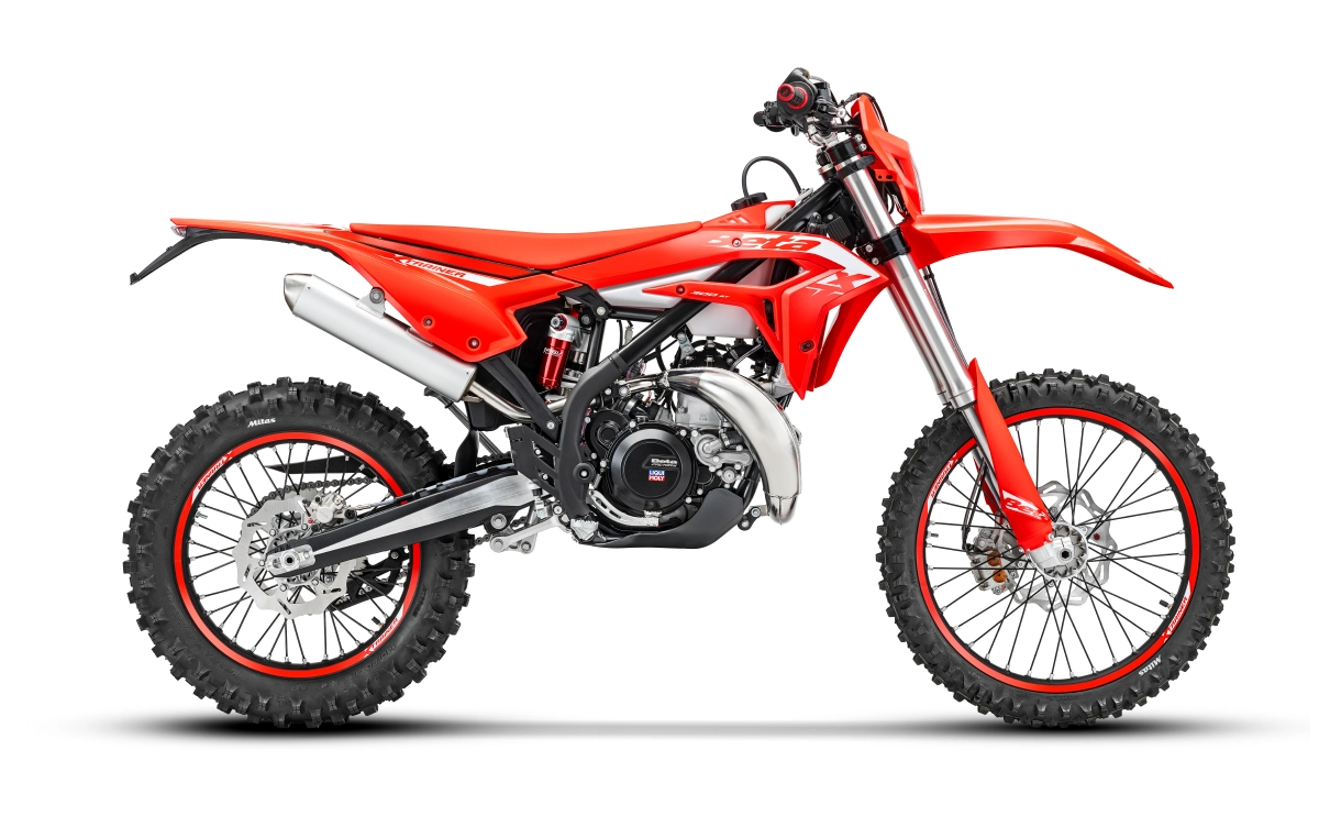 Beta Xtrainer My 2027: New 200 2T Model Joins The Range 11 Xtrainer 300 2T My2027 Zonaenduro Beta Xtrainer My 2027: New 200 2T Model Joins The Range