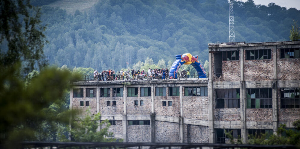 Csm Pr 1 Industrial Arches 140Fd8Ed6B | Cezar Șulea | Prepares For His | Gold Class | Debut At Red Bull | Romaniacs |!